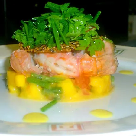 Hotel Logis & Restaurant La Paix 3*