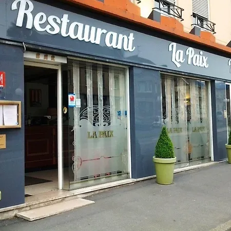 Logis & Restaurant La Paix 酒店 Le Nouvion-en-Thierache