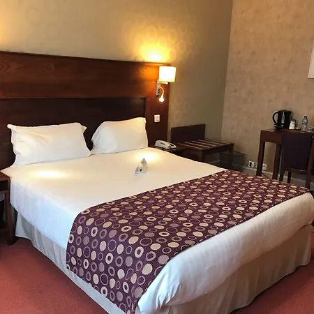 Otel Logis & Restaurant La Paix Le Nouvion-en-Thierache