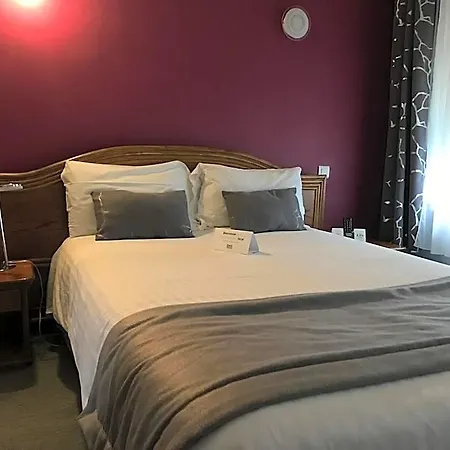 Hotel Logis & Restaurant La Paix Le Nouvion-en-Thierache