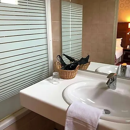 Hotel Logis & Restaurant La Paix