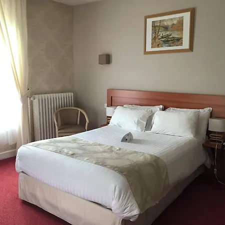 Hotel Logis & Restaurant La Paix 3*