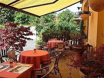 Hotel Logis & Restaurant La Paix Le Nouvion-en-Thierache